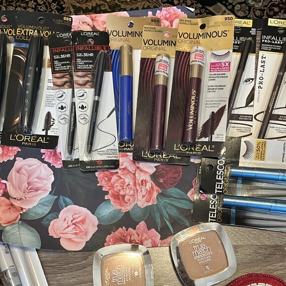 50 WHOLESALE COSMETICS BULK LOT MIXED BRANDS NEW CURRENT - Picture 9 of 13